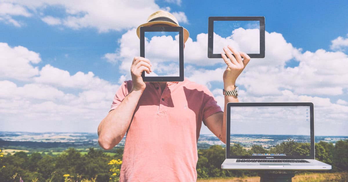 Identità visiva digitale: perché il design del tuo sito parla (anche quando tu non lo fai)